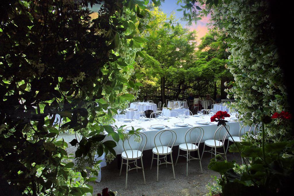 Albergo Ristorante Madonnina Cantello Esterno foto