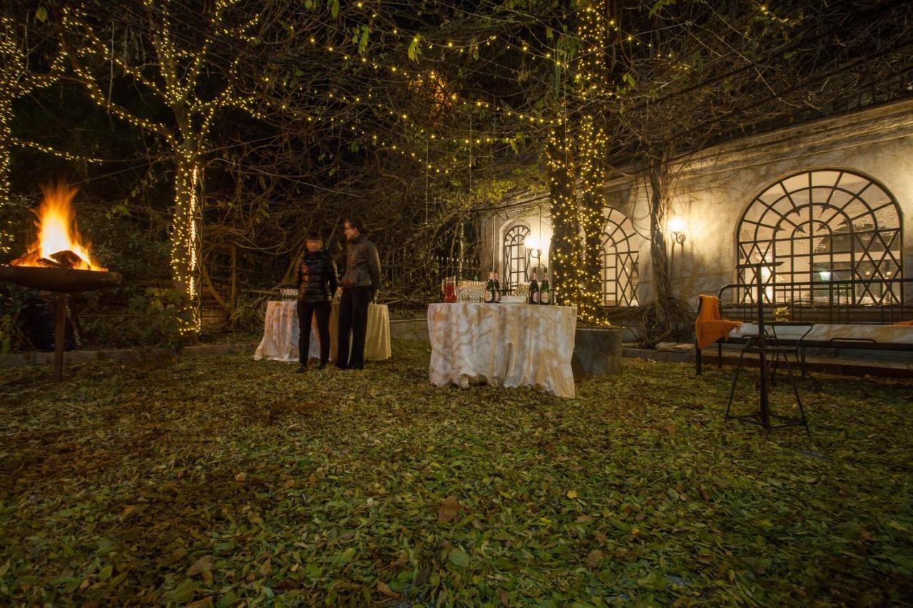 Albergo Ristorante Madonnina Cantello Esterno foto