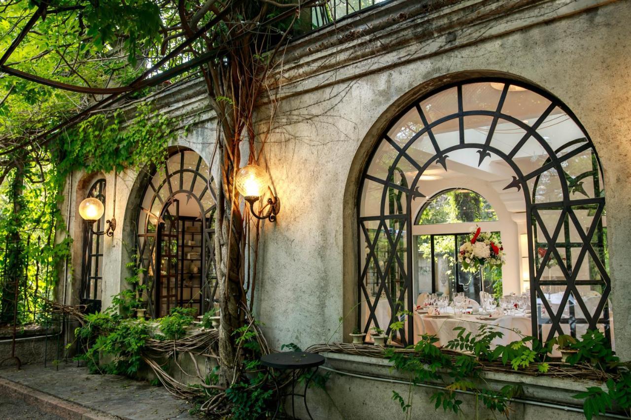Albergo Ristorante Madonnina Cantello Esterno foto
