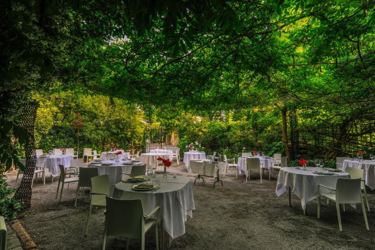 Albergo Ristorante Madonnina Cantello Esterno foto